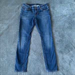 Lucky Brand “Lolita skinny” jeans  2/26